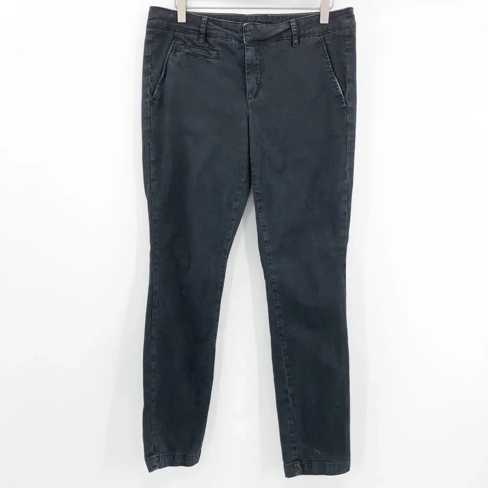 Urban Outfitter’s BDG Women's Black Straight Leg Jeans Size 28